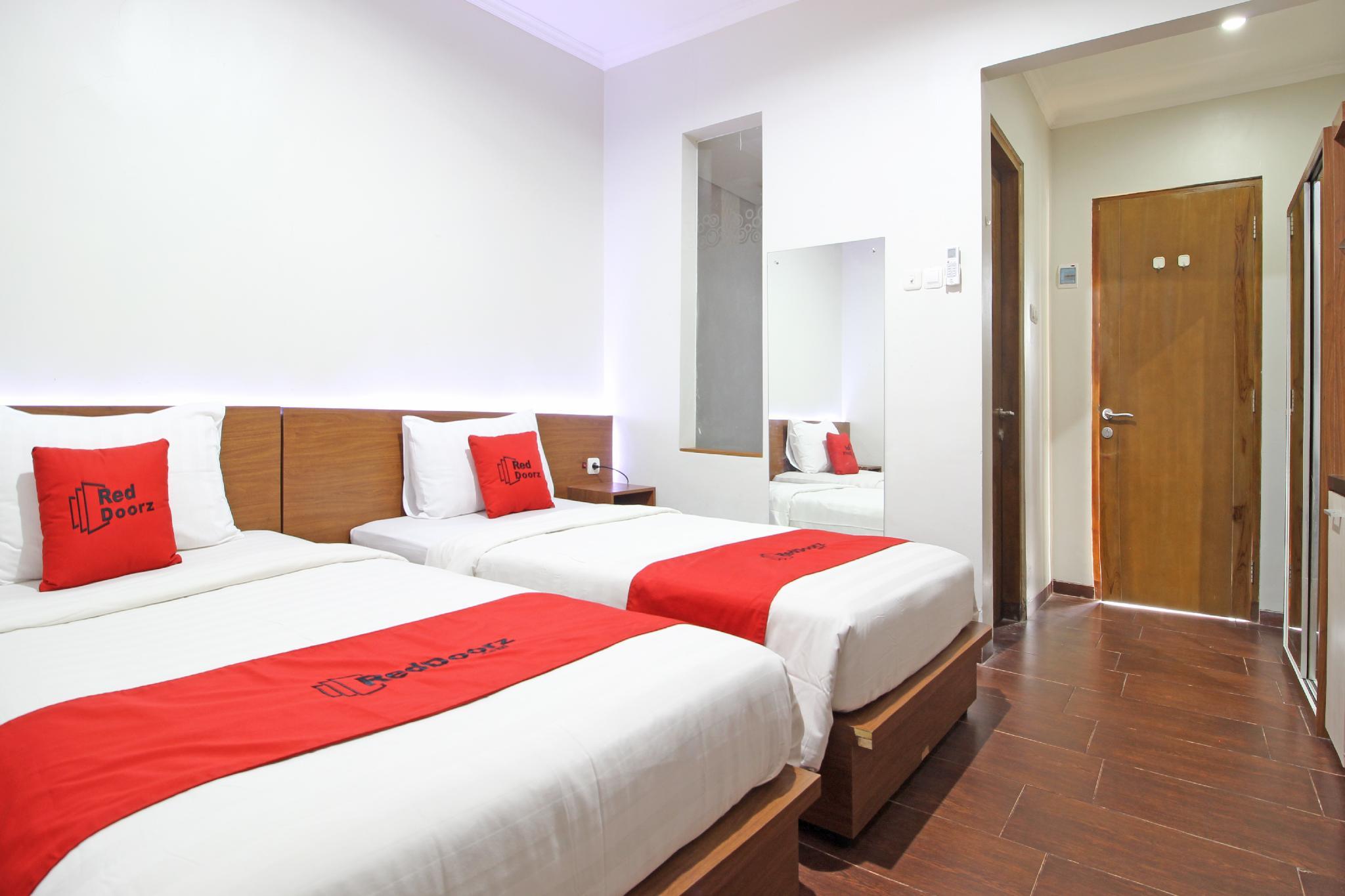 Reddoorz Near Jogja City Mall Melati Екстер'єр фото