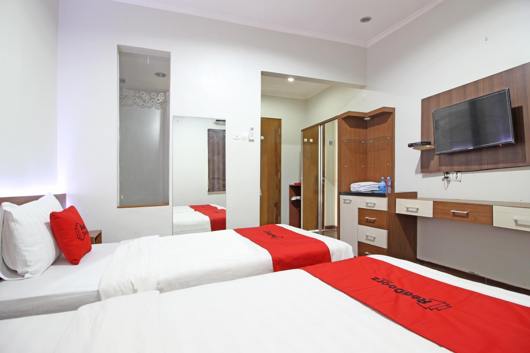 Reddoorz Near Jogja City Mall Melati Екстер'єр фото