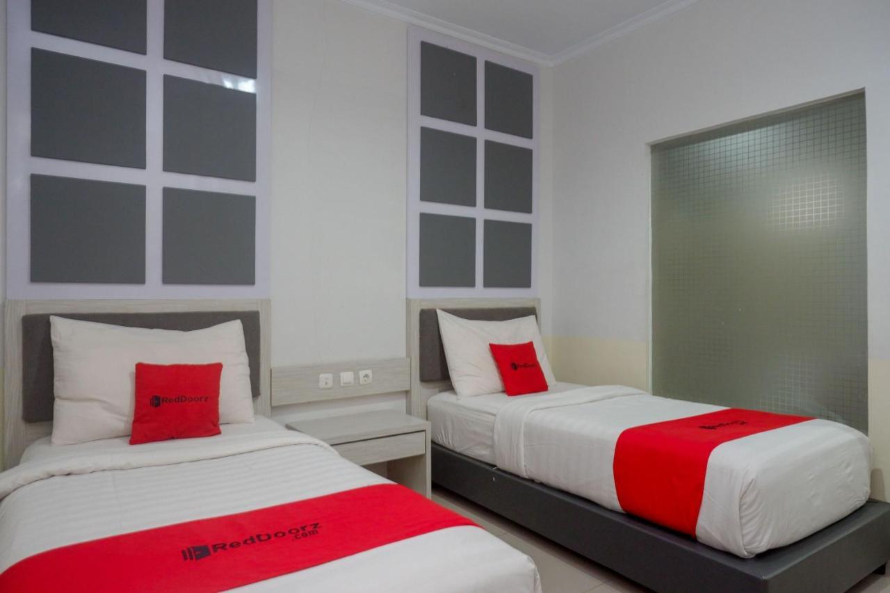 Reddoorz Near Jogja City Mall Melati Екстер'єр фото