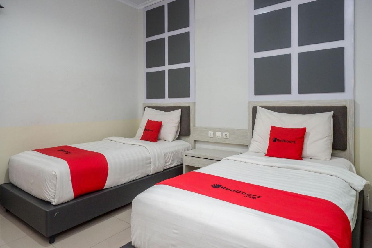 Reddoorz Near Jogja City Mall Melati Екстер'єр фото